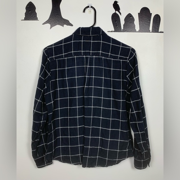 Banana Republic Soft Wash Navy Plaid Shirt - Picture 2 of 4